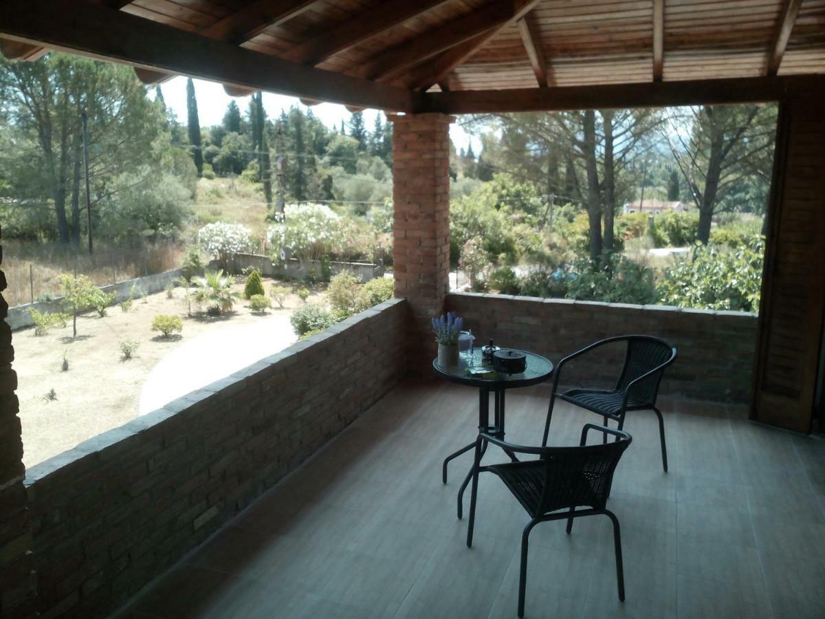 Villa Dimitris Áfra Екстериор снимка